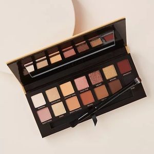 ANASTASIA BEVERLY HILLS SOFT GLAM EYESHADOW PALETTE